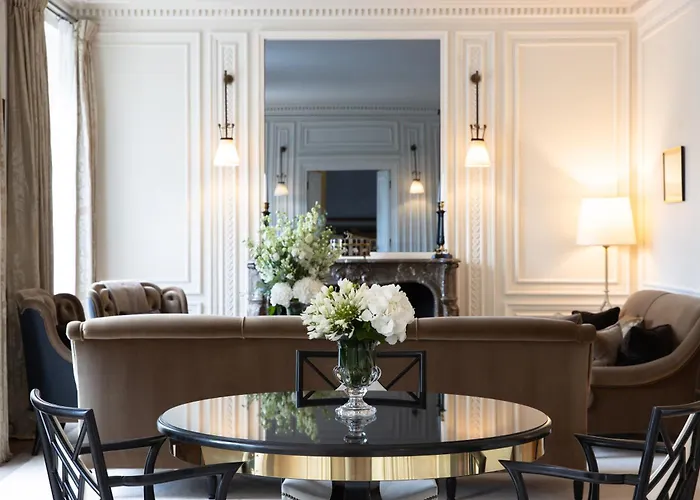 La Reserve Paris & SpaSpa Hotel